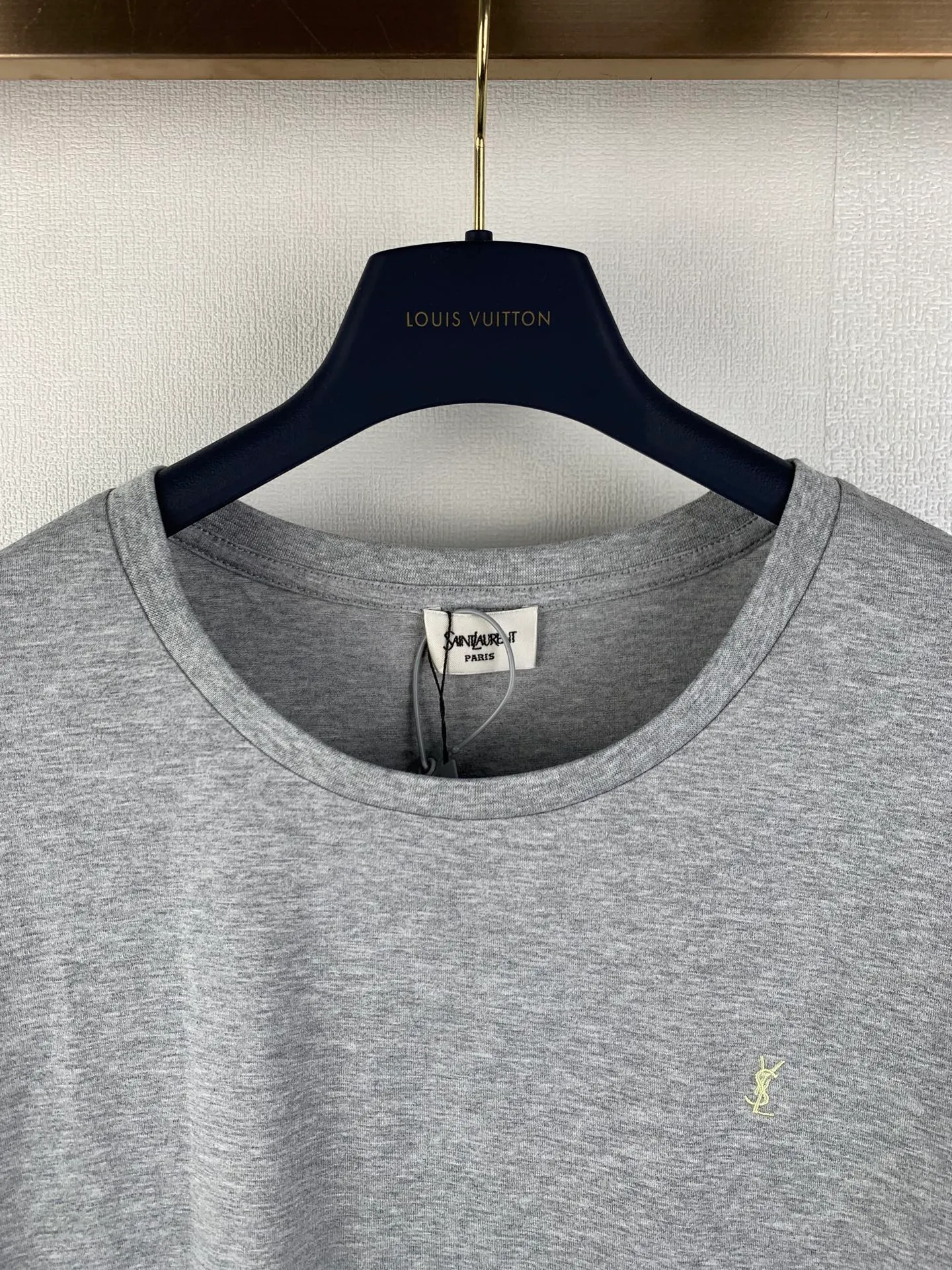 SAINT LAURENT Classic T Authentic 2322 ，50 170 ，1*1 280 ， ， ， 1：1 ， Size：S M L XL